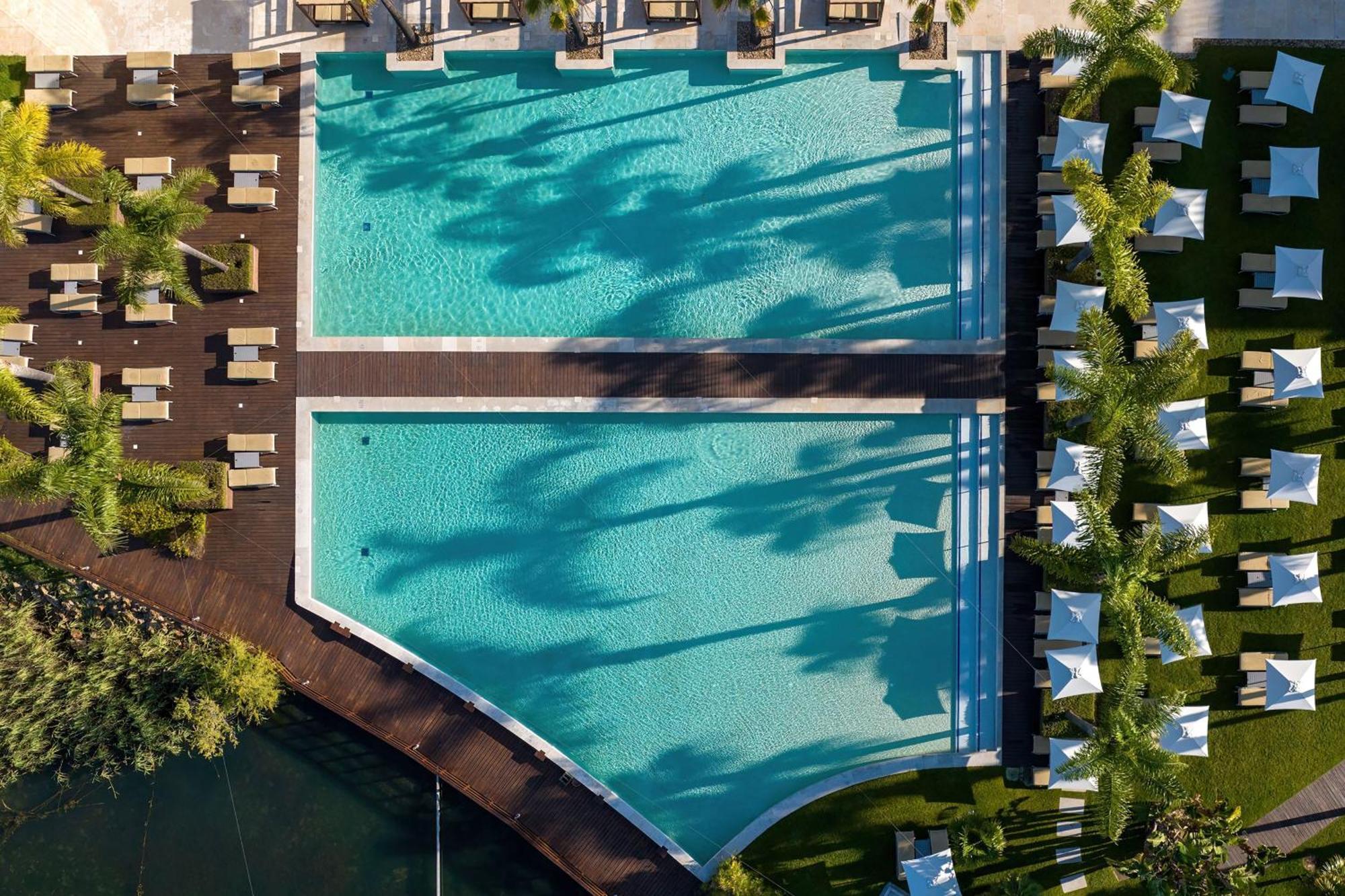 Domes Lake Algarve, Autograph Collection Виламура Экстерьер фото Aerial view of the pool