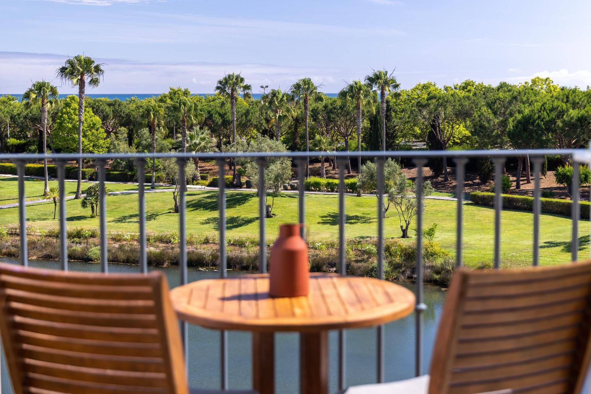 Domes Lake Algarve, Autograph Collection Виламура Экстерьер фото View from the balcony of a suite at the Hyatt Regency