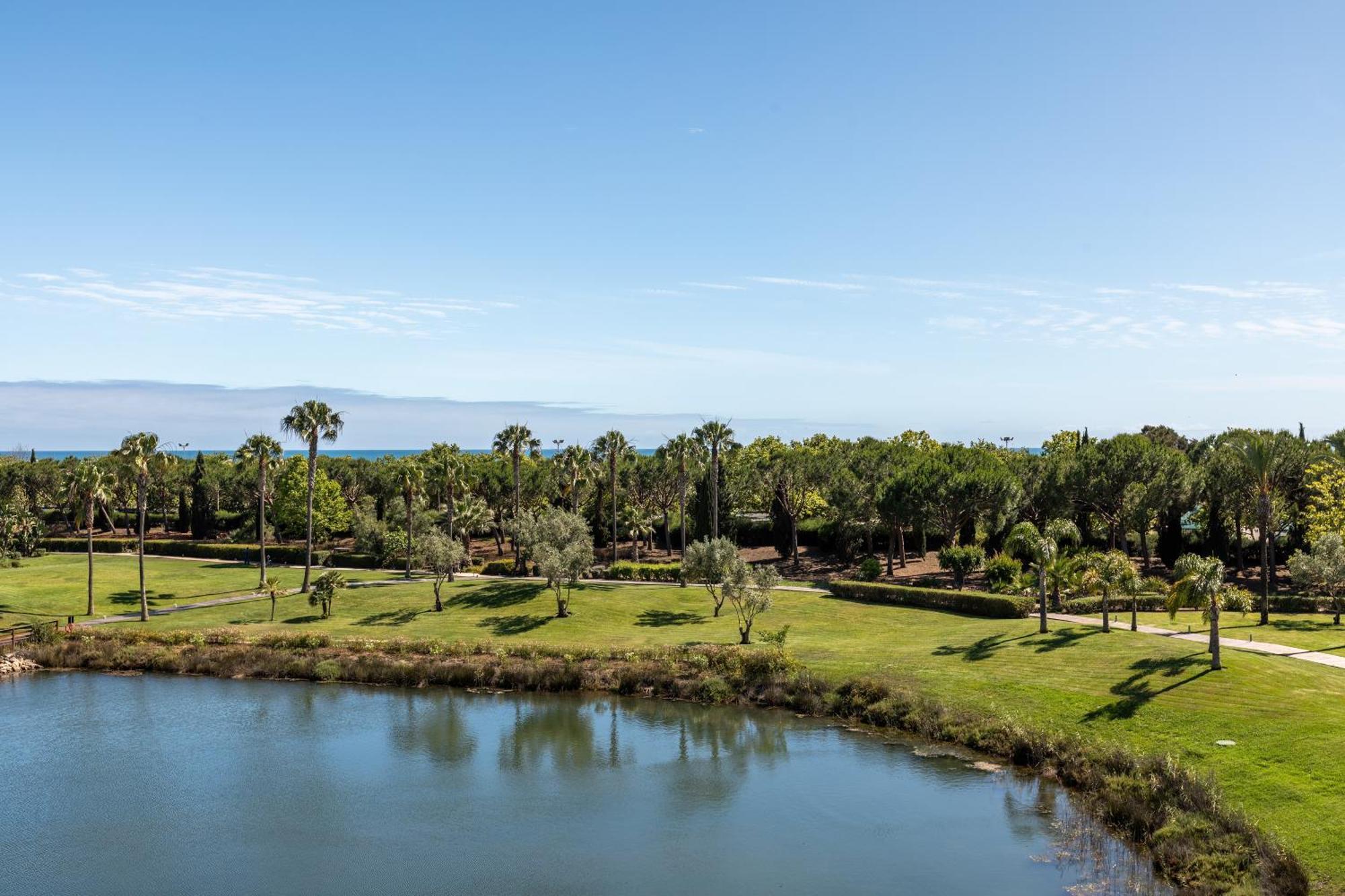 Domes Lake Algarve, Autograph Collection Виламура Экстерьер фото Golf course at Ocean Isle Beach