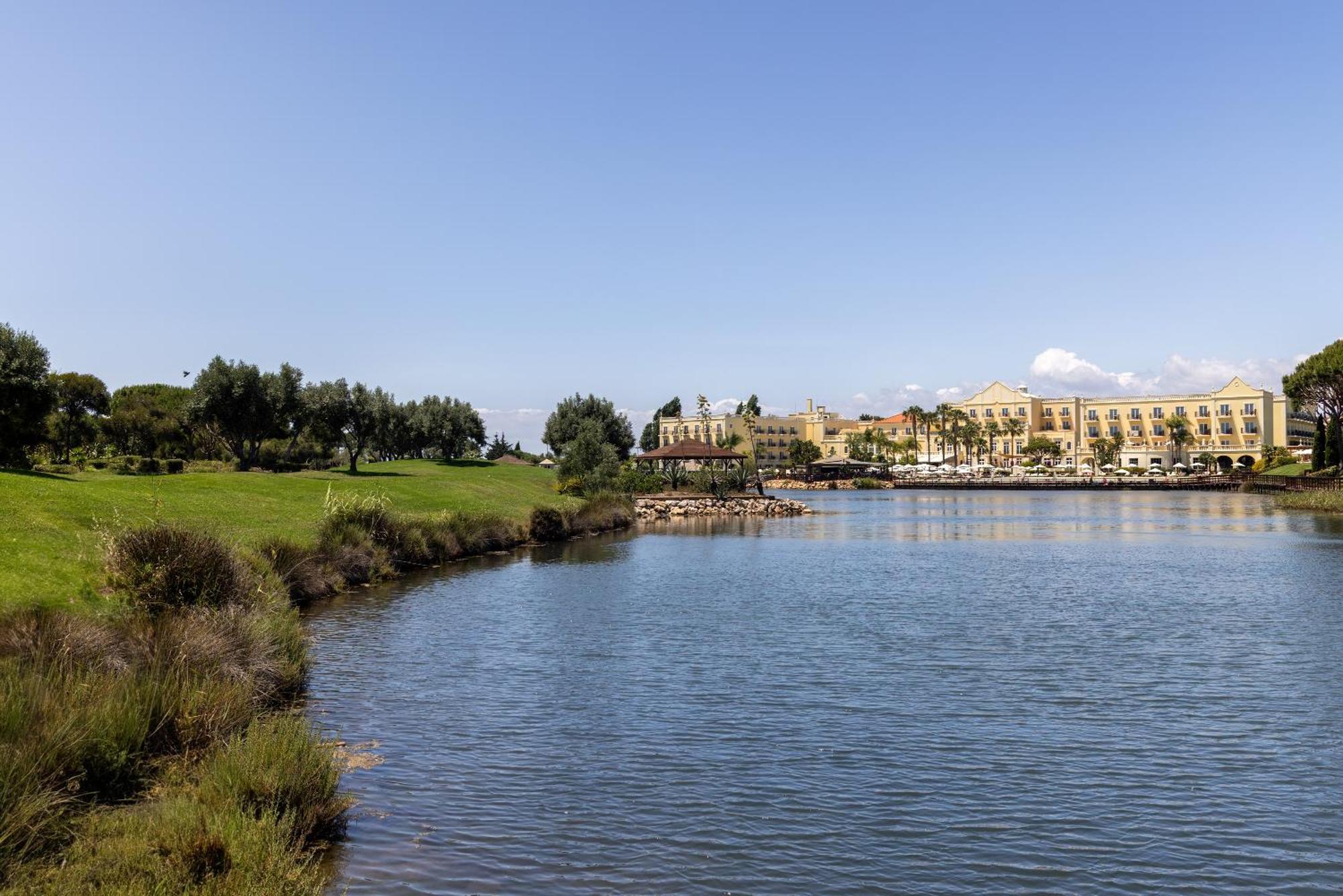 Domes Lake Algarve, Autograph Collection Виламура Экстерьер фото View of the lagoon